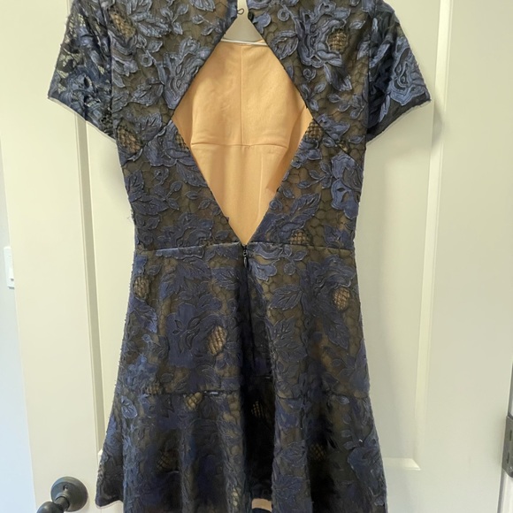 BCBG Marisa cocktail dress, size 2 - Picture 3 of 6